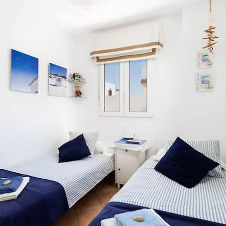 Apartment Bright With Air Conditioning In 65 M²