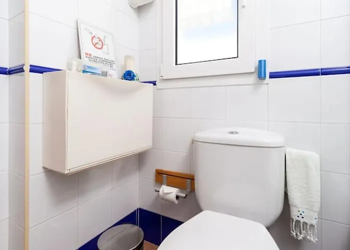 Spacious In 65 M² * Кониль-де-ла-Фронтера